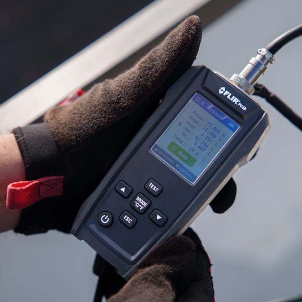Solar Panel Tester and I-V Curve Tracer with Temperature Measurements รุ่น PV48