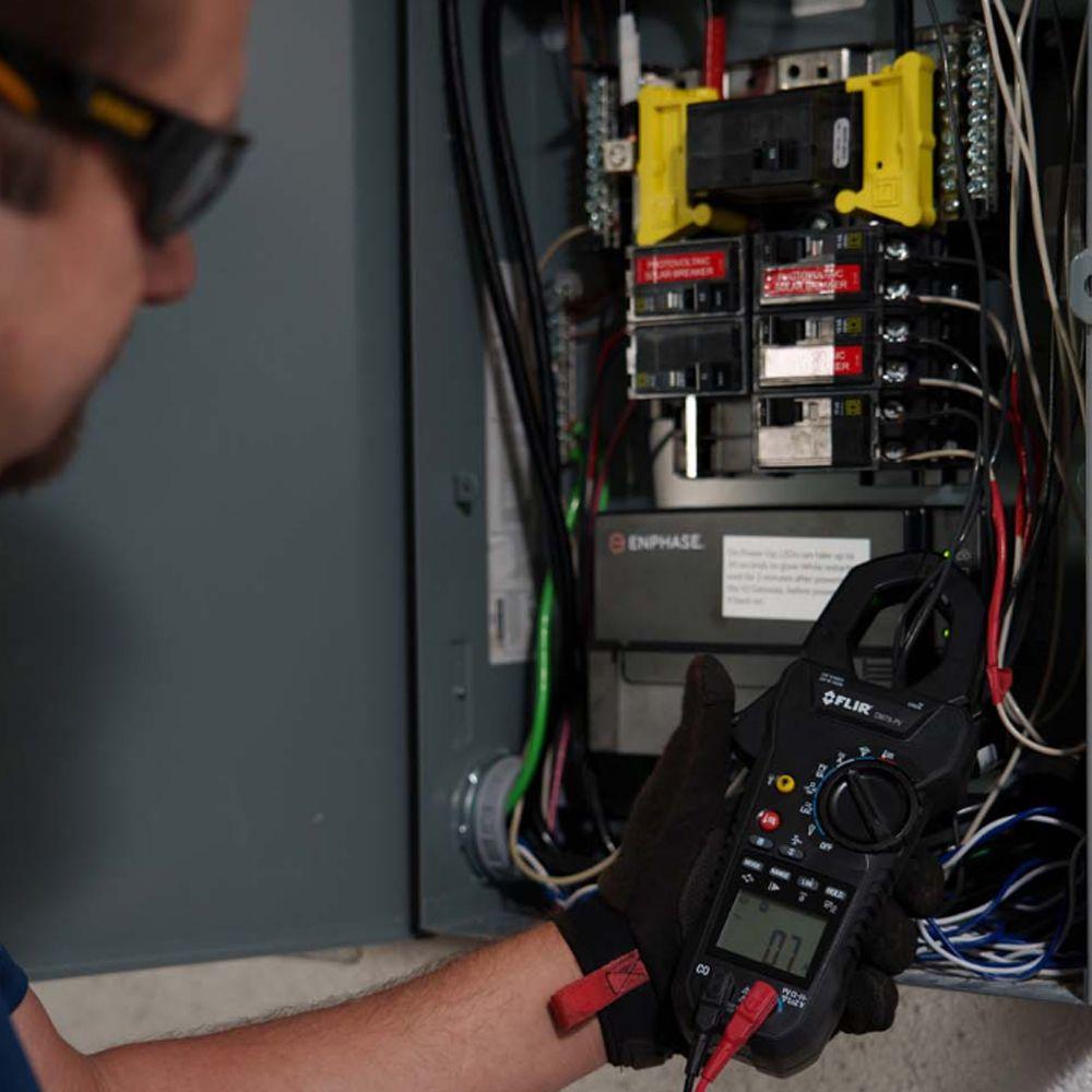 แคลมป์มิเตอร์สำหรับระบบโซลาร์เซลล์ CAT III 1500 V Solar Clamp Meter รุ่น CM78-PV