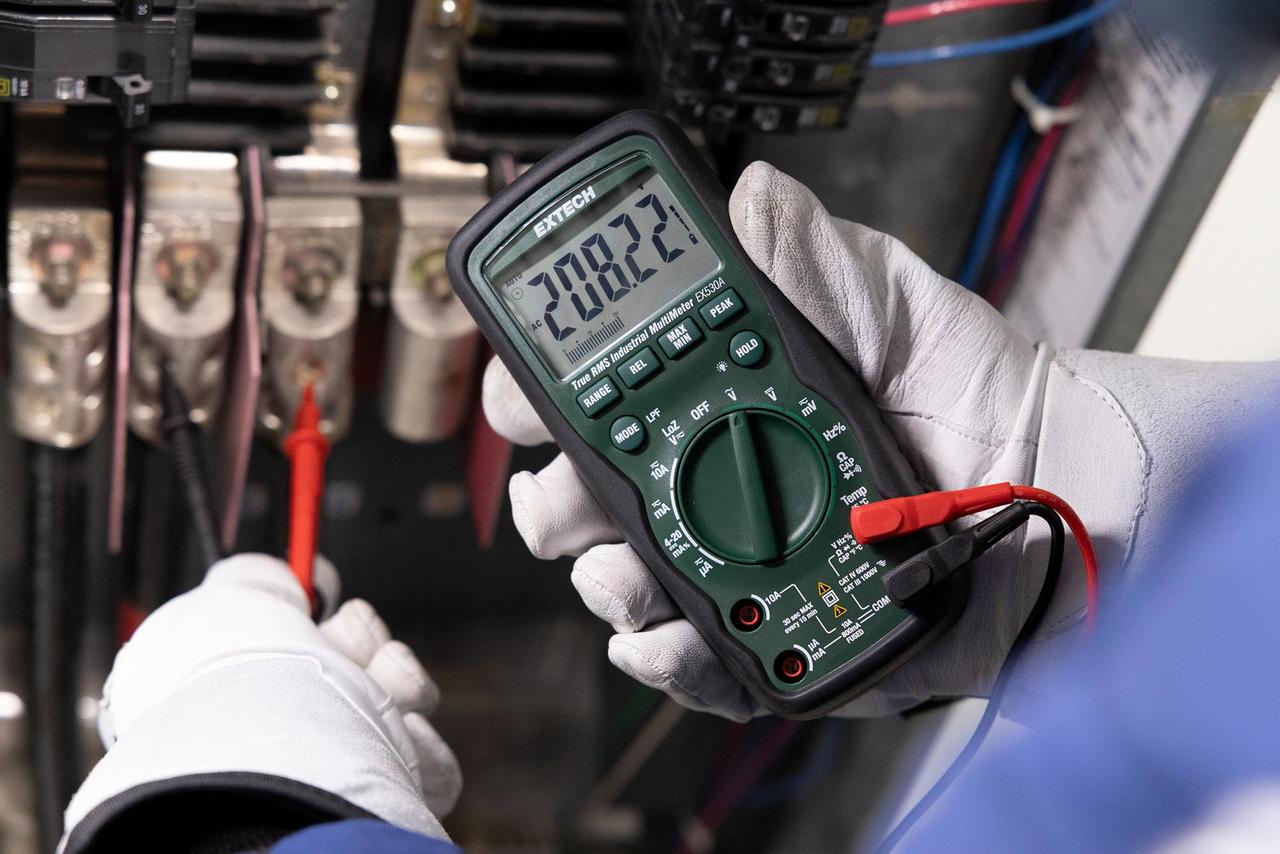 เครื่องมือวัดมัลติมิเตอร์ Heavy Duty True RMS Industrial Multimeter รุ่น EX-EX530A