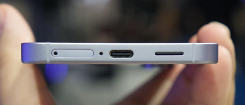Android--USB-C-port