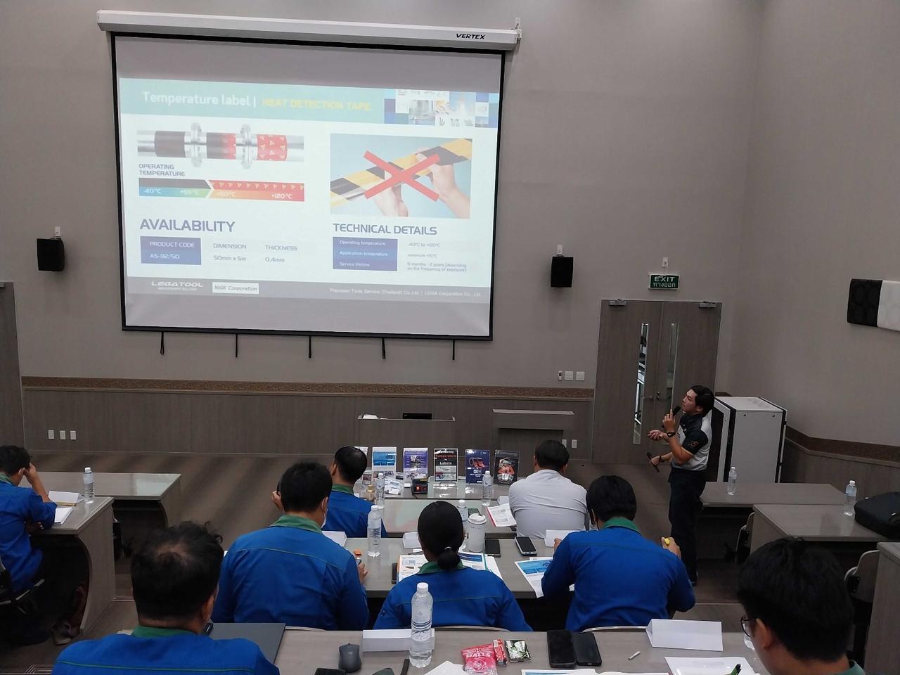 Precision_Tools_Service-Training02